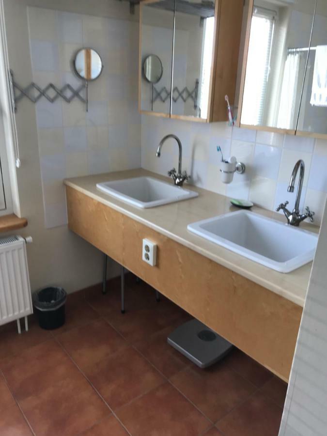 Stinswoning " Waadhoeke " Tzummarum Exterior foto