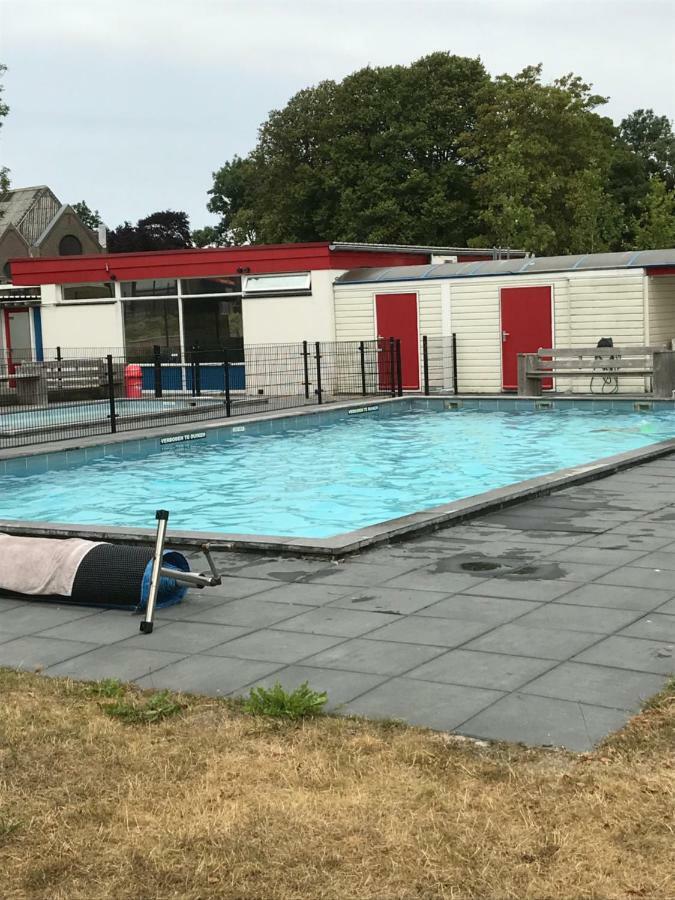 Stinswoning " Waadhoeke " Tzummarum Exterior foto